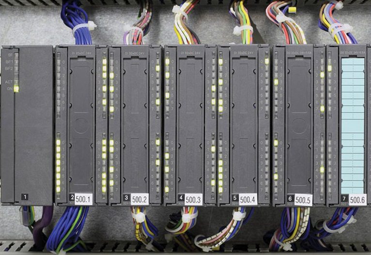 اتصال به plc چگونه انجام می شود؟