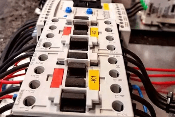 آینده کنتاکتور در اتوماسیون صنعتی